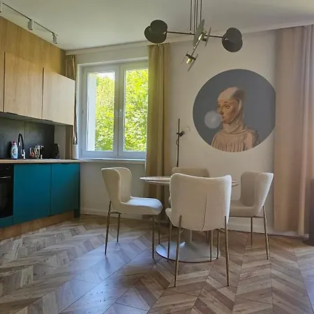 Factory Ghandiego * Лодзь